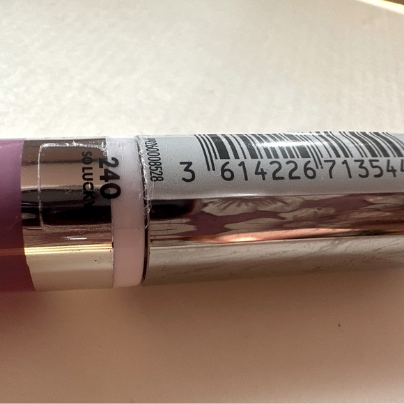 COVERGIRL Melting Pout Matte #330 Seismic Impulsion - Picture 4 of 4